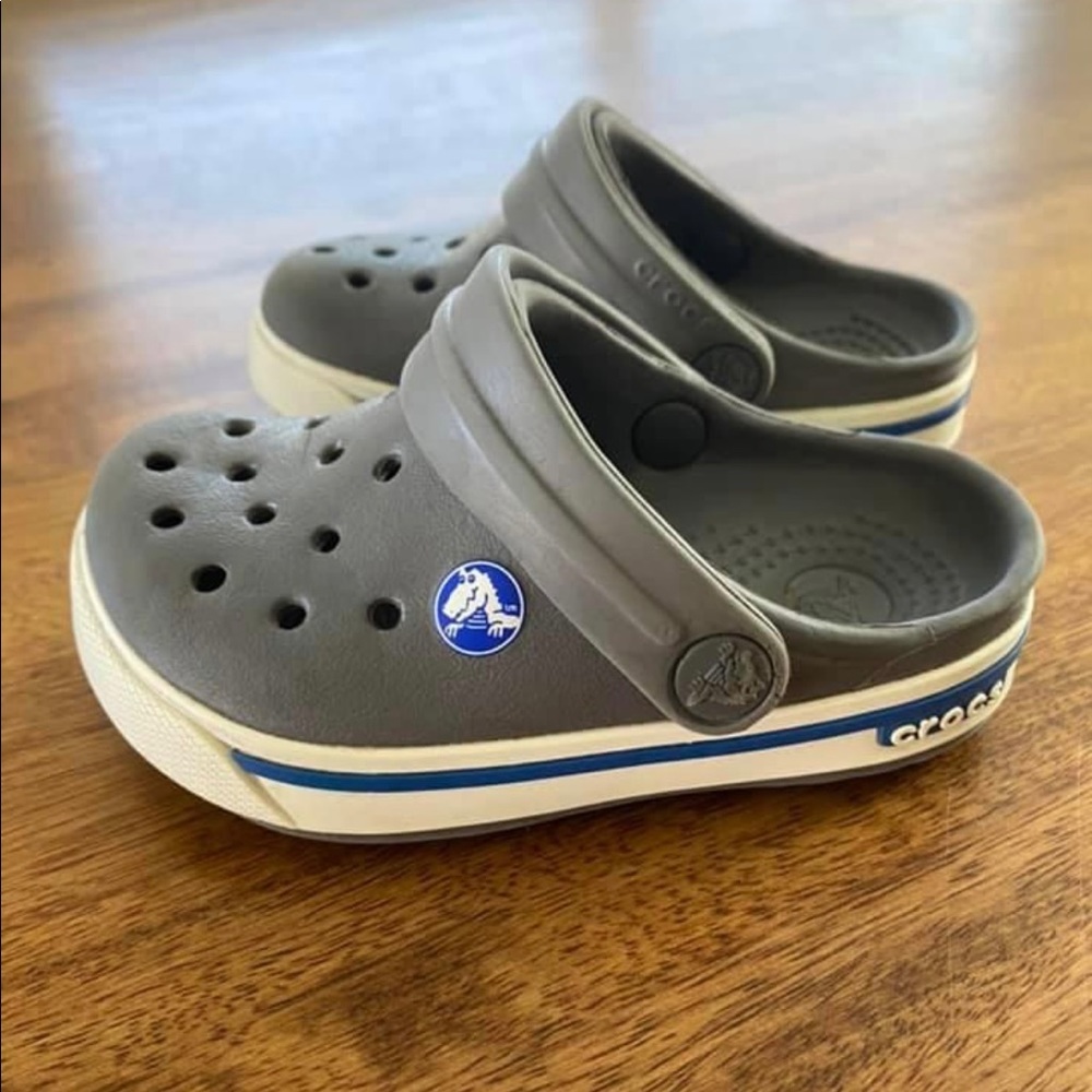 Grey Crocband Clogs - Toddler 4/5